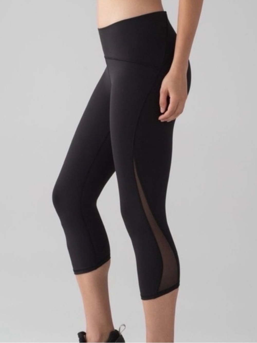 Lululemon Train Times Crop 21” Black Leggings Size 4 Mesh Panel Athletic